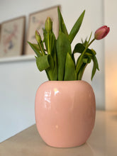 Last inn bildet i Galleri-visningsprogrammet, Vintage vase
