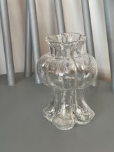 Last inn bildet i Galleri-visningsprogrammet, Vintage glassvase
